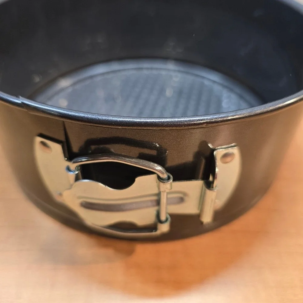 Tin Non-Stick Spring Form Loose 9